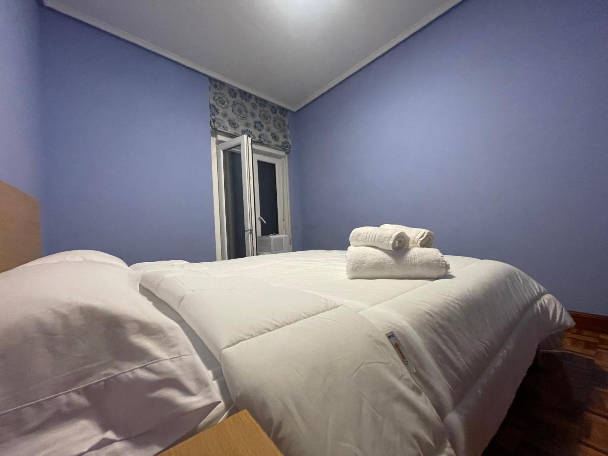 Encantador Apartamento En El Centro De Castro كاسترو أورديالس المظهر الخارجي الصورة