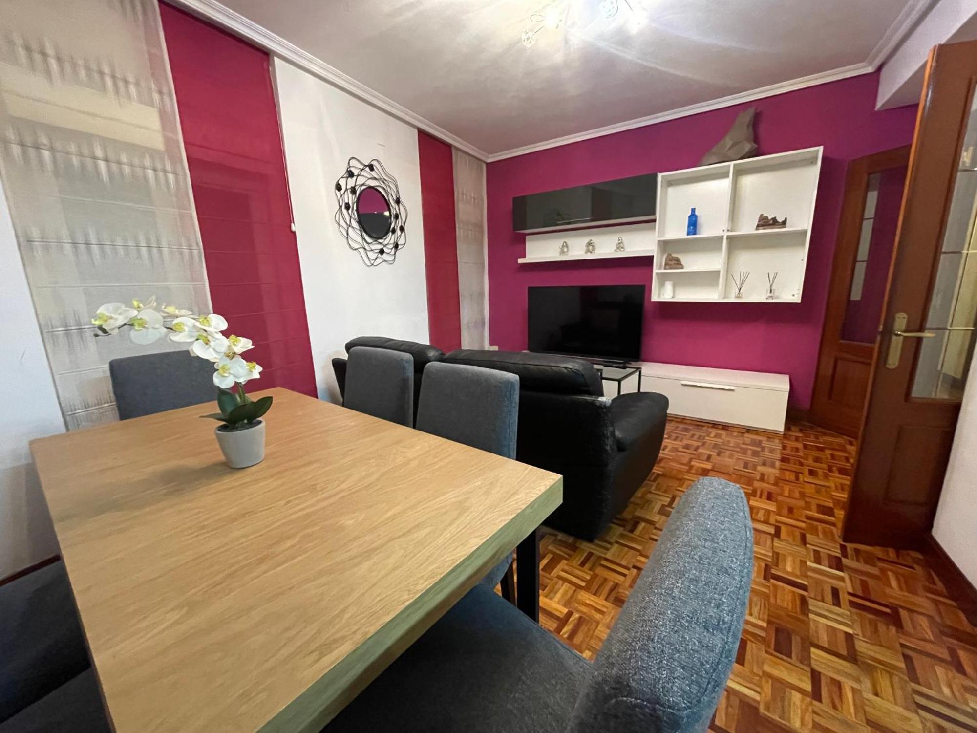 Encantador Apartamento En El Centro De Castro كاسترو أورديالس المظهر الخارجي الصورة