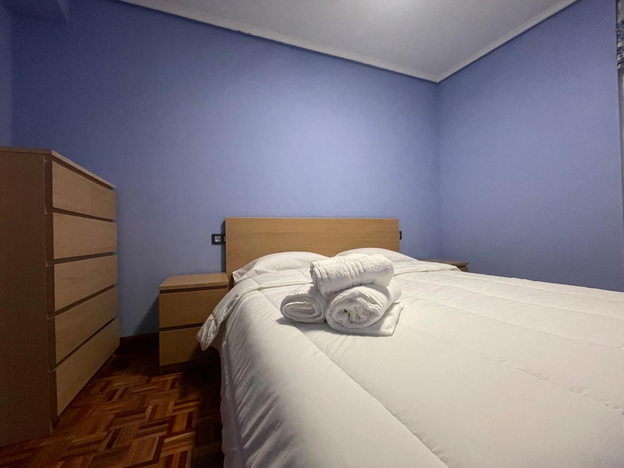 Encantador Apartamento En El Centro De Castro كاسترو أورديالس المظهر الخارجي الصورة