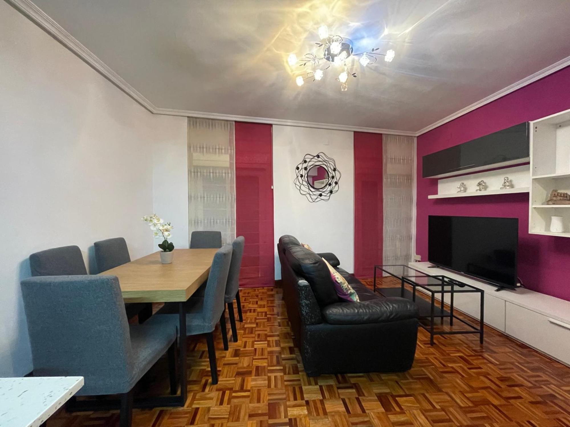 Encantador Apartamento En El Centro De Castro كاسترو أورديالس المظهر الخارجي الصورة