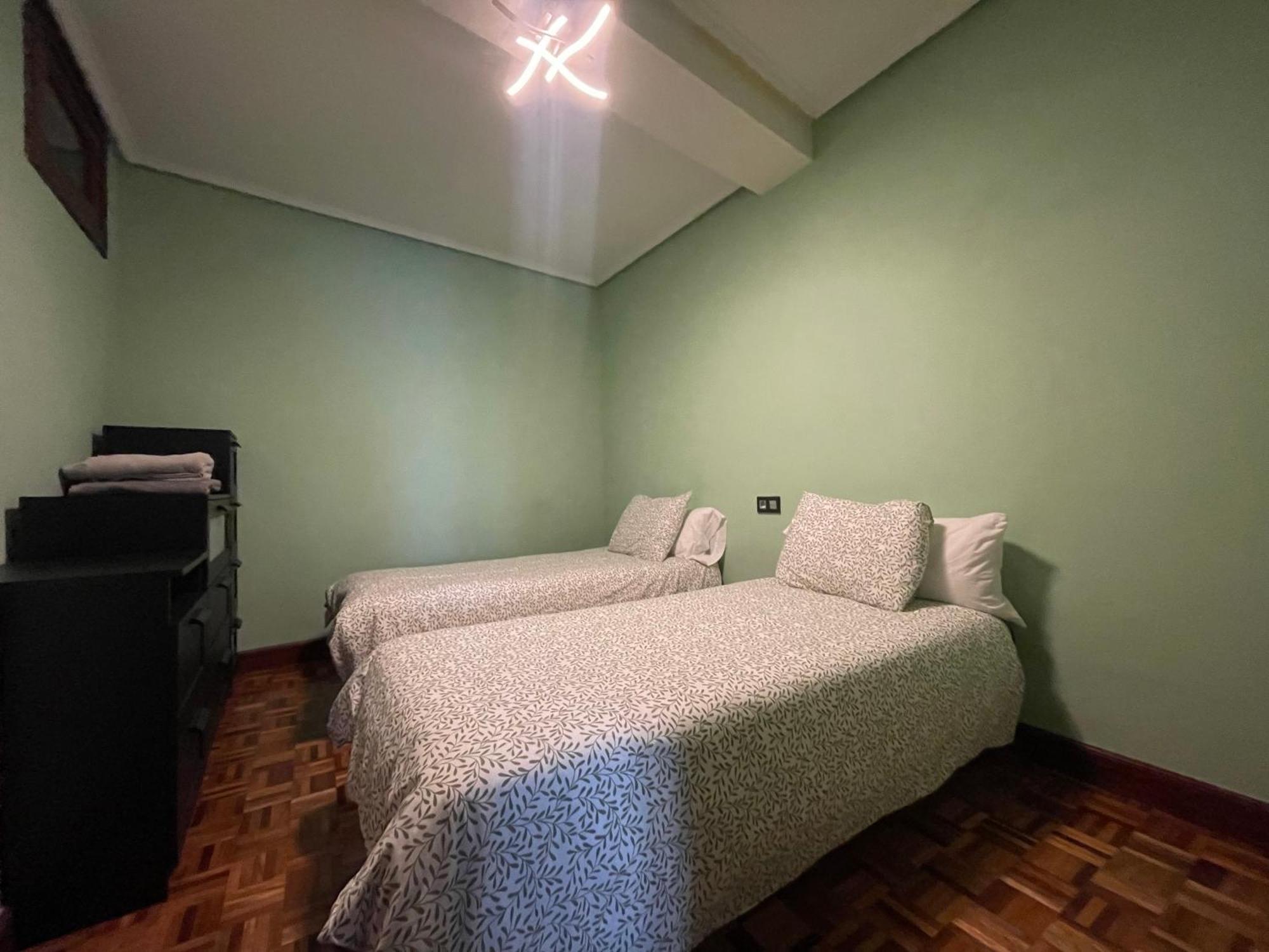 Encantador Apartamento En El Centro De Castro كاسترو أورديالس المظهر الخارجي الصورة